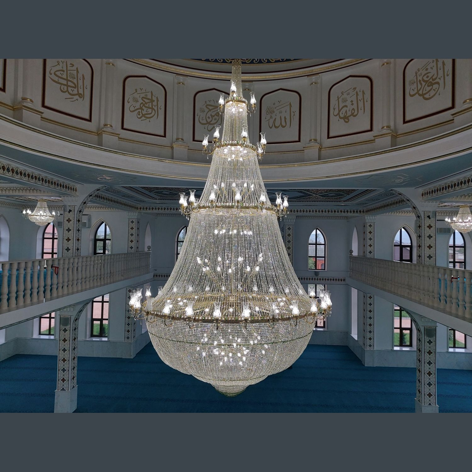 Lale camlı büyük boy kristal cami avizesi